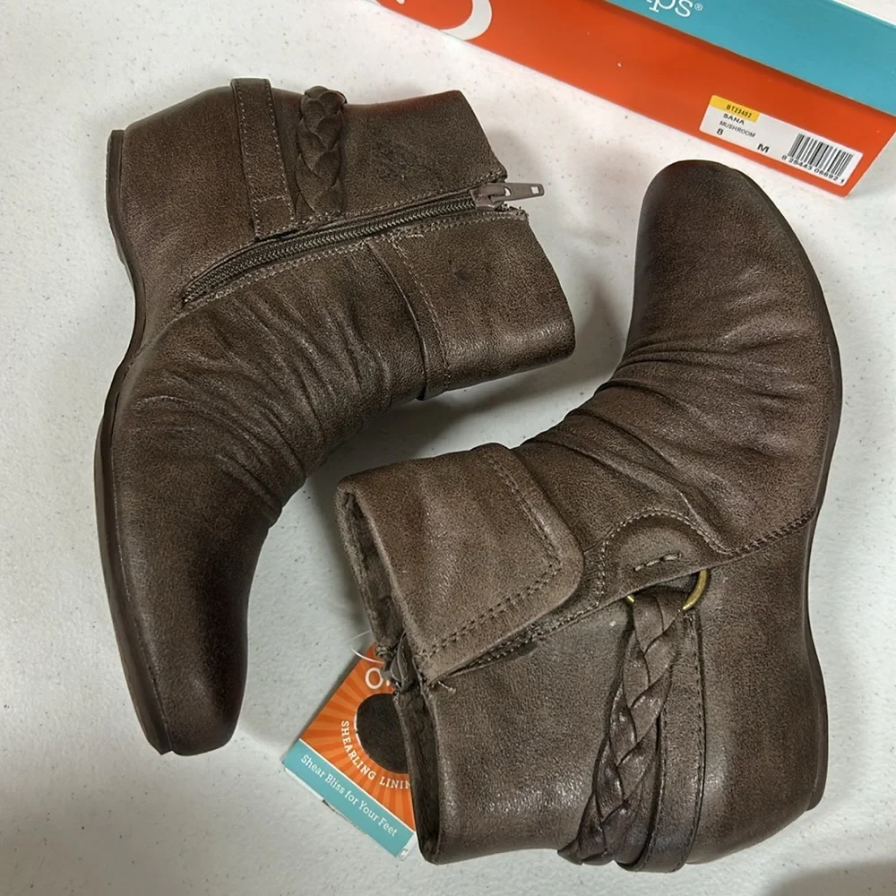 BareTraps Brown Ankle Booties with Ruched Design NEW. 8M - Picture 8 of 16